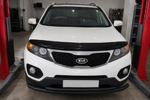 Kia Sorento II XM 2009–2014 Onderste voorbumperbeugel Black (RVS) foto 1
