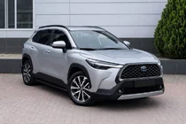 Toyota Corolla Cross 2020– Geïntegreerde dakrails zwart OEM (aluminium) foto 1