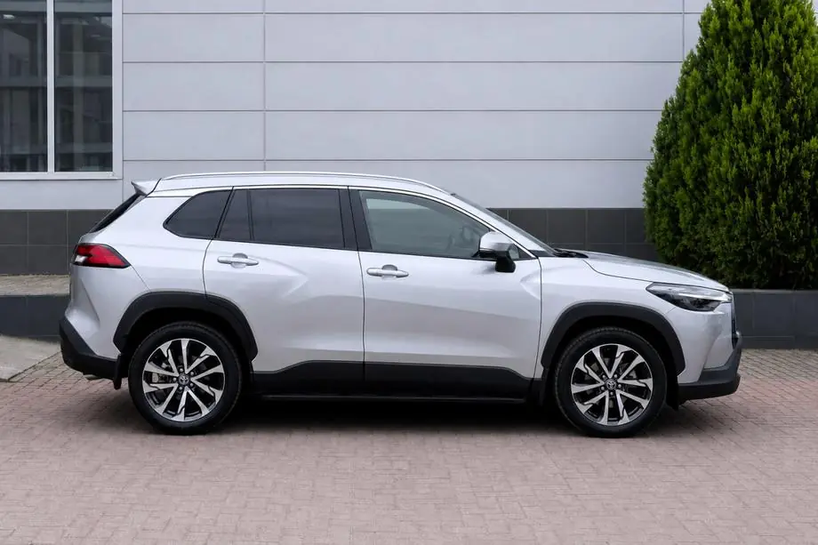 Toyota Corolla Cross 2020– Geïntegreerde grijze OEM dakrails (aluminium) Foto 2