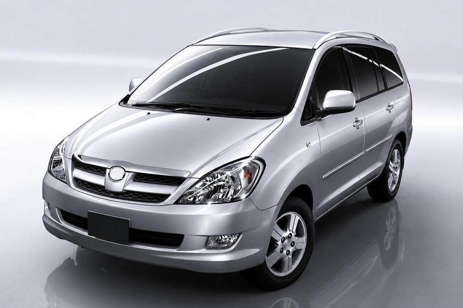 Toyota Innova 2015– Geïntegreerde grijze OEM dakrails (aluminium) Image