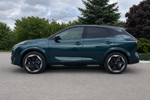 Nissan Qashqai 2021– Geïntegreerde dakrails zwart OEM (aluminium) foto 1