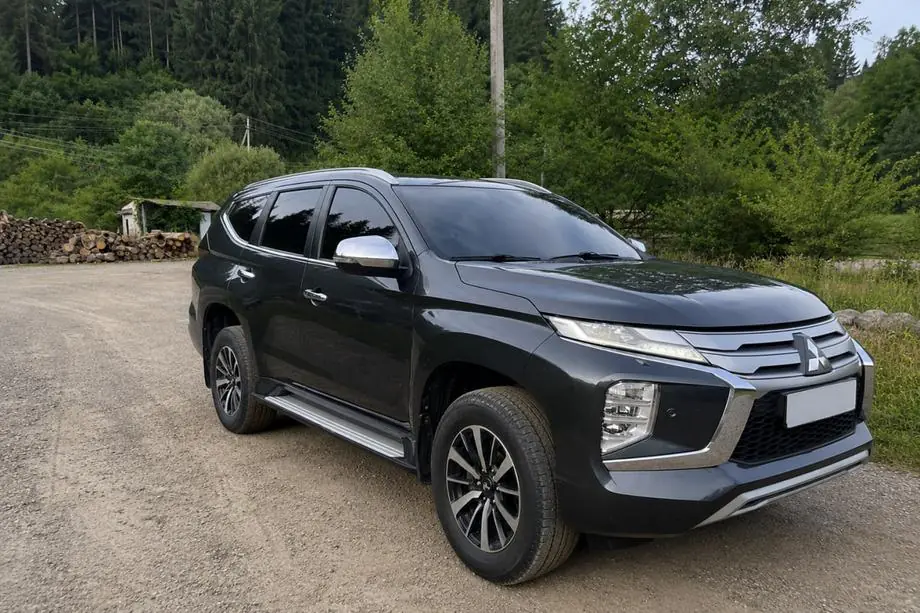 Mitsubishi Pajero Sport 2015– Geïntegreerde dakrails grijs OEM (2019-, aluminium) Foto 2