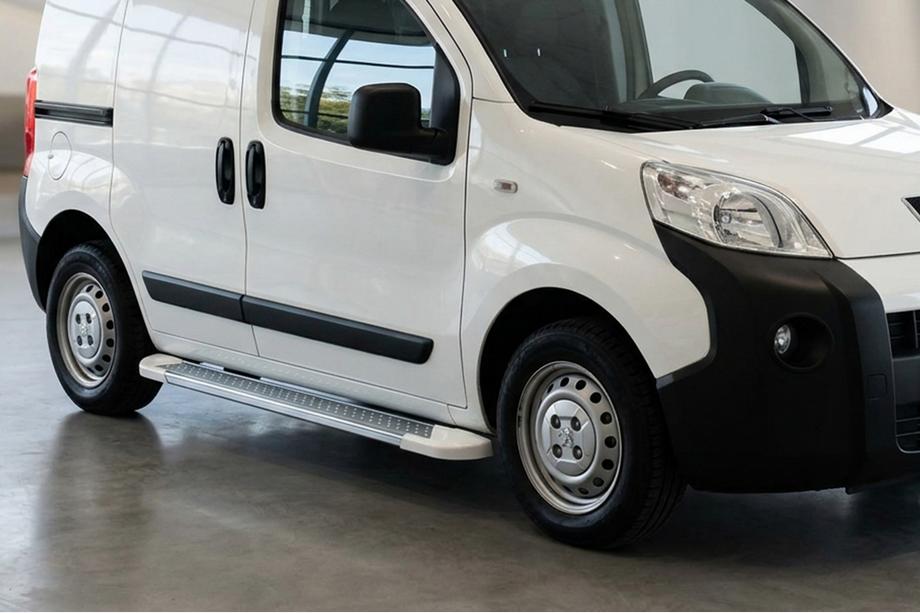 Peugeot Bipper 2008–2017 Allmond White zijtreden (2 st., aluminium) Image