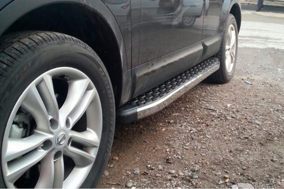 Nissan Qashqai 2010–2014 BlackLine side steps (2 stuks, aluminium) Image