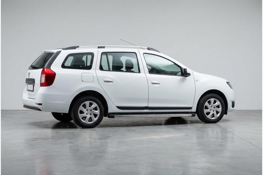 Renault Logan MCV 2013–2022 BlackLine side steps (2 stuks, aluminium) Image