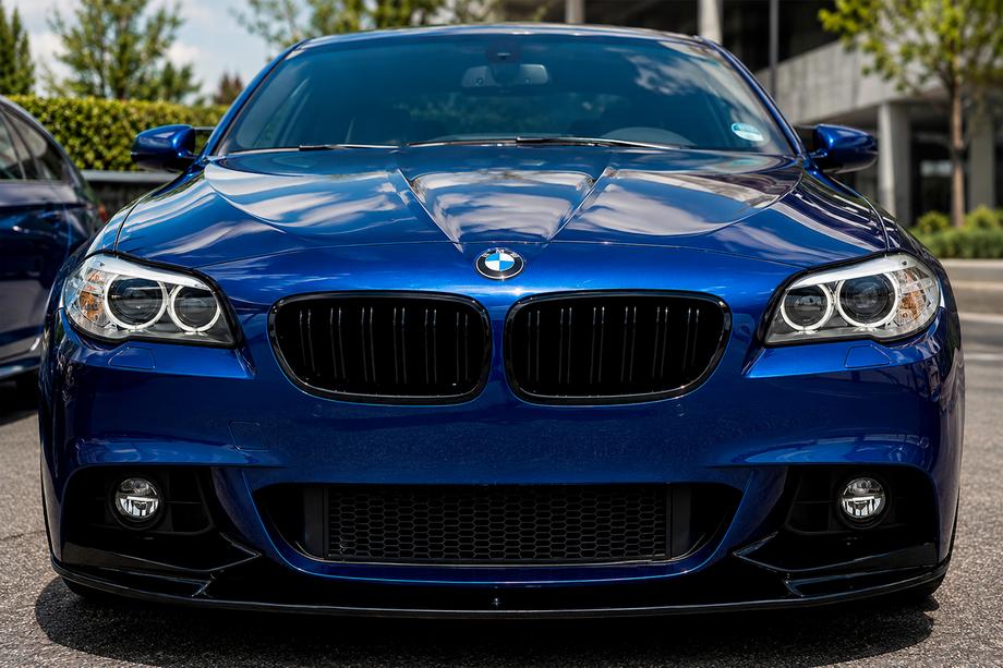 BMW 5 Serie F10/F11 2010–2016 Front bumper lip MP-Style (voor M-Performance, hoogglans zwart) Foto 1
