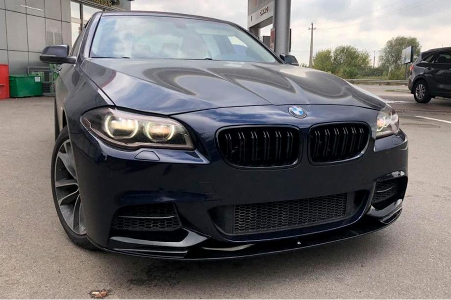 BMW 5 Serie F10/F11 2010–2016 Front bumper lip MP-Style (voor M-Performance, hoogglans zwart) Foto 2