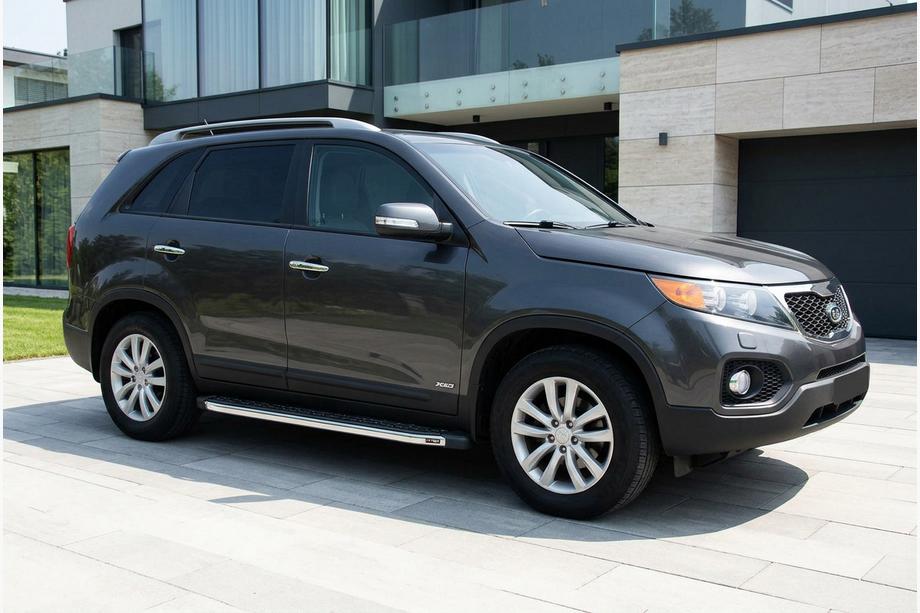 Kia Sorento II XM 2009–2014 BlackLine side steps (2 stuks, aluminium) 2013-2016 Image