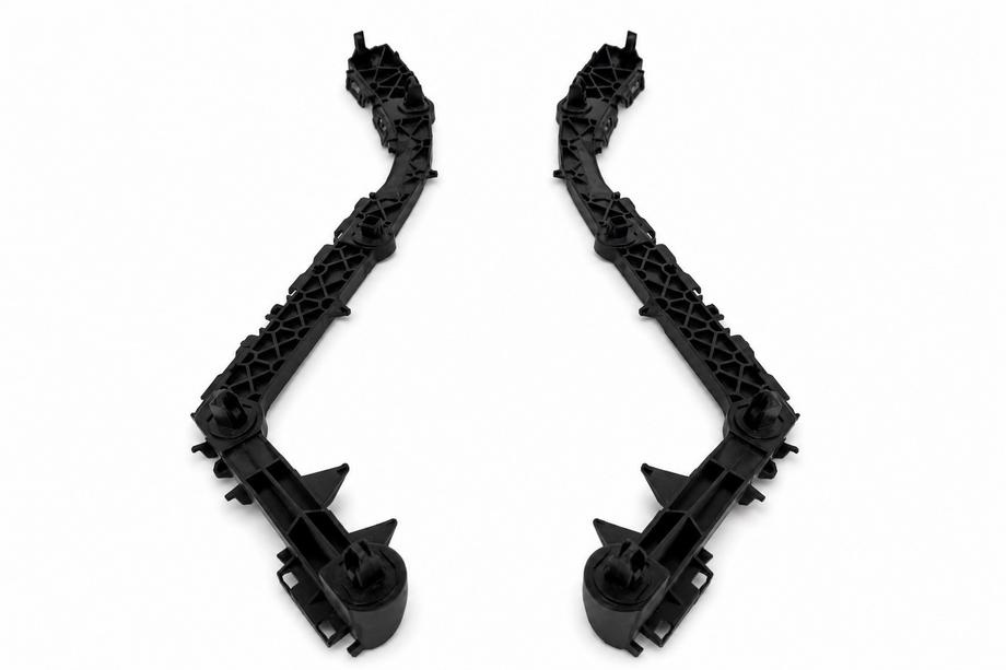 Lexus GX460 2009–2023 Geleider/steun achterbumper (2 stuks, 2013-2022) Foto 1