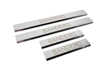 Renault Sandero 2007–2013 Carmos V3 dorpellijsten RVS (4 stuks) foto 3
