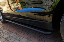 Audi Q5 2008–2017 Side steps Premium Black (2 st., RVS) foto 1
