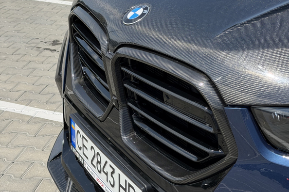 BMW X5 G05 2018 → X5M 2025: complete upgrade met carbon bodykit en M-stuur Foto 16