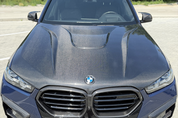 BMW X5 G05 2018 → X5M 2025: complete upgrade met carbon bodykit en M-stuur Foto 11