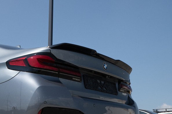 Van een standaard BMW G30 naar M5 Competition 2021: wat is gemonteerd Foto 15