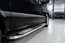 Mercedes Vito/V-klasse W447 2014– Tayga V2 side steps (2 stuks, aluminium) foto 1