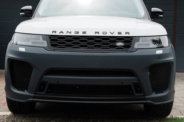 Reparatie en tuning van Range Rover Sport 2018: SVR voor- en achterbumper
