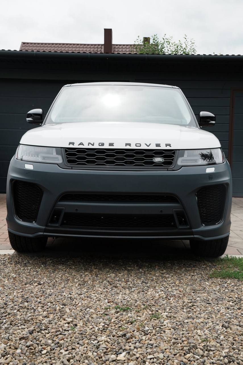 Reparatie en tuning van Range Rover Sport 2018: SVR voor- en achterbumper