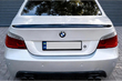 BMW E60: montage van een M5-style spoiler foto 1