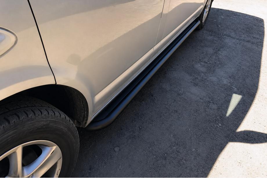 Volkswagen T5 Multivan 2003–2010 Side steps Premium Black (2 stuks, RVS) 60 mm, korte wielbasis Foto 2