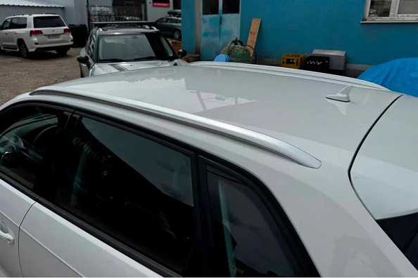 Audi A3 2012–2020: montage van dakrails – ons werk Foto 4