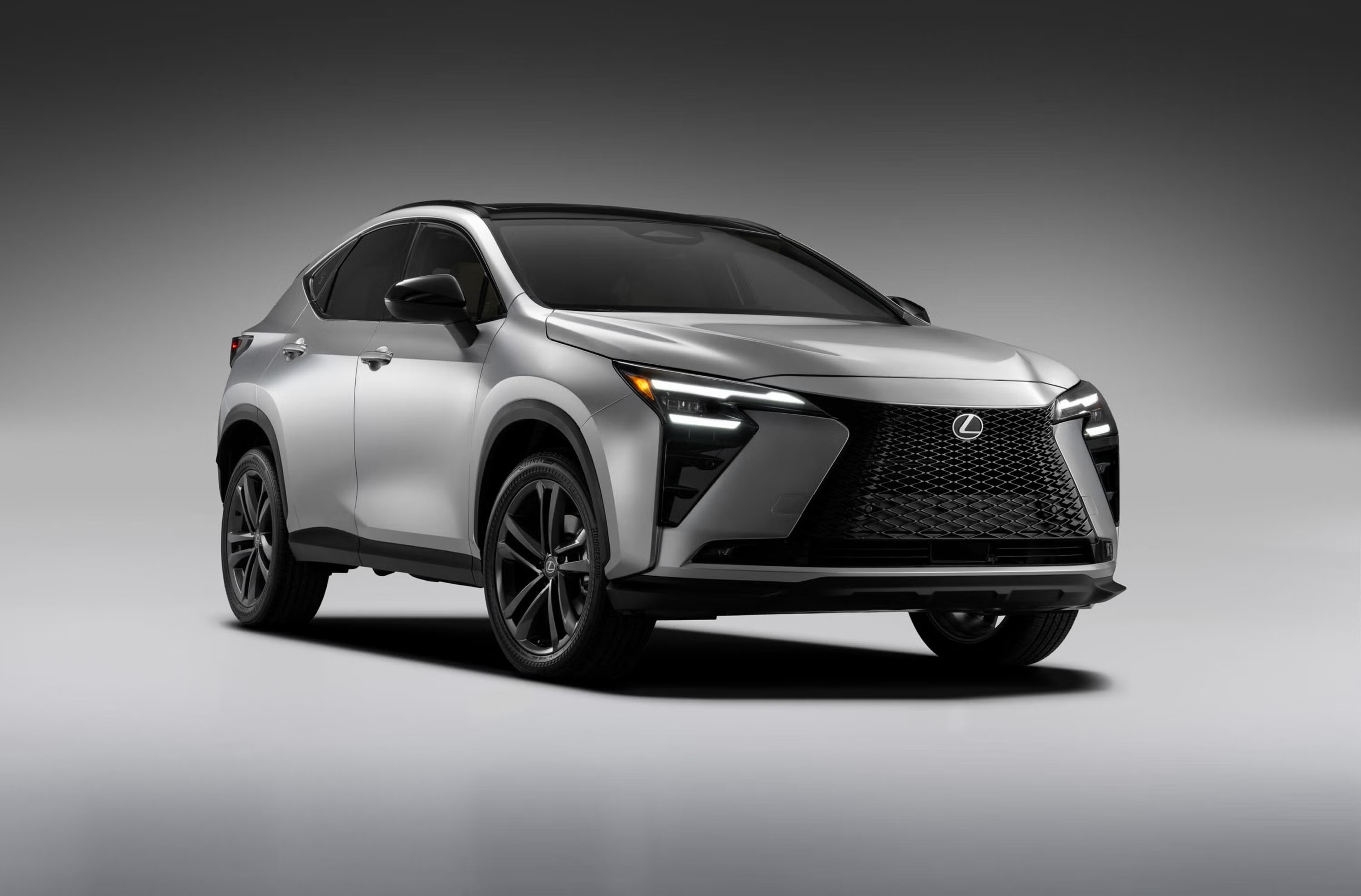 Lexus NX 2027 Facelift: nieuw design, interieur en bijna 100 km elektrisch