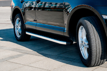 Volkswagen Touareg 2010–2018 BlackLine side steps (2 stuks, aluminium) foto 2