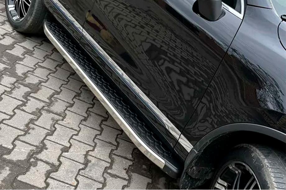 Volkswagen Touareg 2002–2010 BlackLine side steps (2 stuks, aluminium) Image