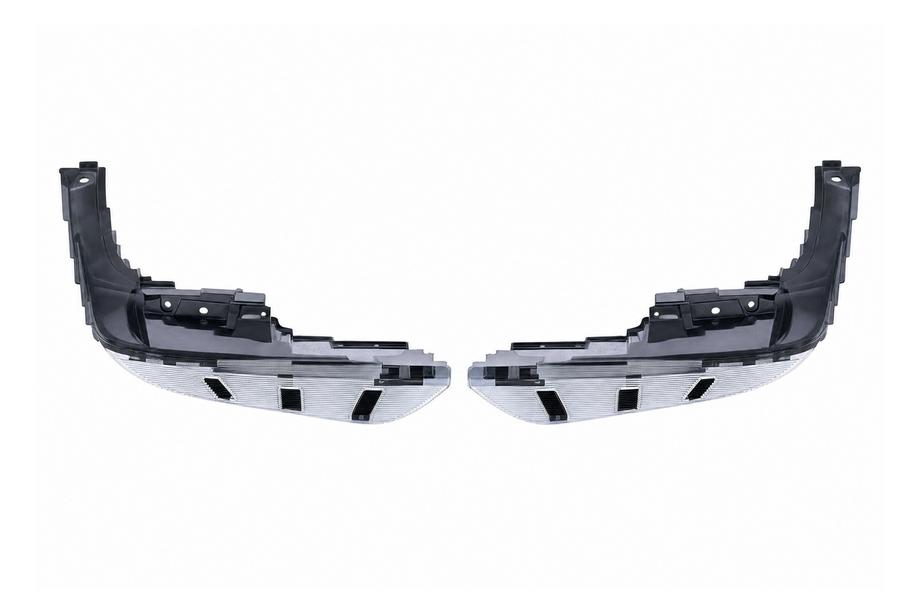 Land Rover Defender 2019– Tweedeelige front bumper lip Image