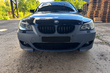 BMW E60/E61 tuning: montage van de M5-voorbumper foto 4
