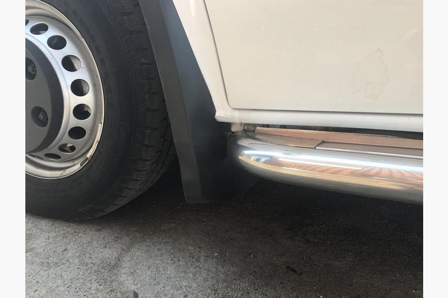 Volkswagen Crafter 2006–2016 Premium spatlappen (rubber) Voor- en achterset (voor enkel wiel) Foto 10