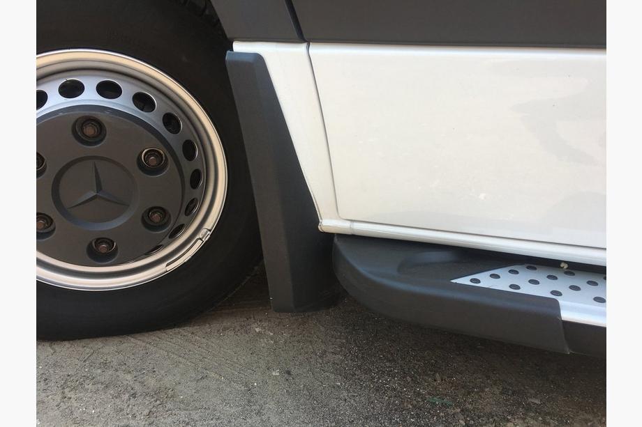 Volkswagen Crafter 2006–2016 Premium spatlappen (rubber) Voor- en achterset (voor enkel wiel) Foto 2