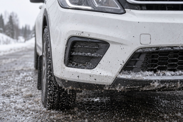 Bumper en strooizout: zo voorkom je steenslag in de winter