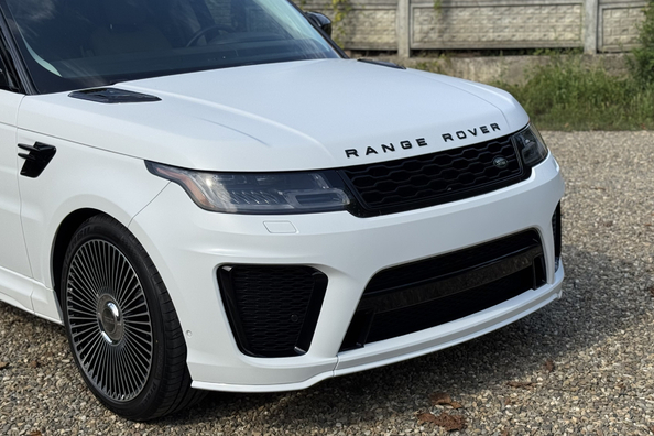 Range Rover Sport L494 2018–2022: montage van SVR-bodykit – ons werk Foto 11