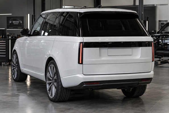 Range Rover L405 in L460-stijl: facelift, verlichting en wat te monteren