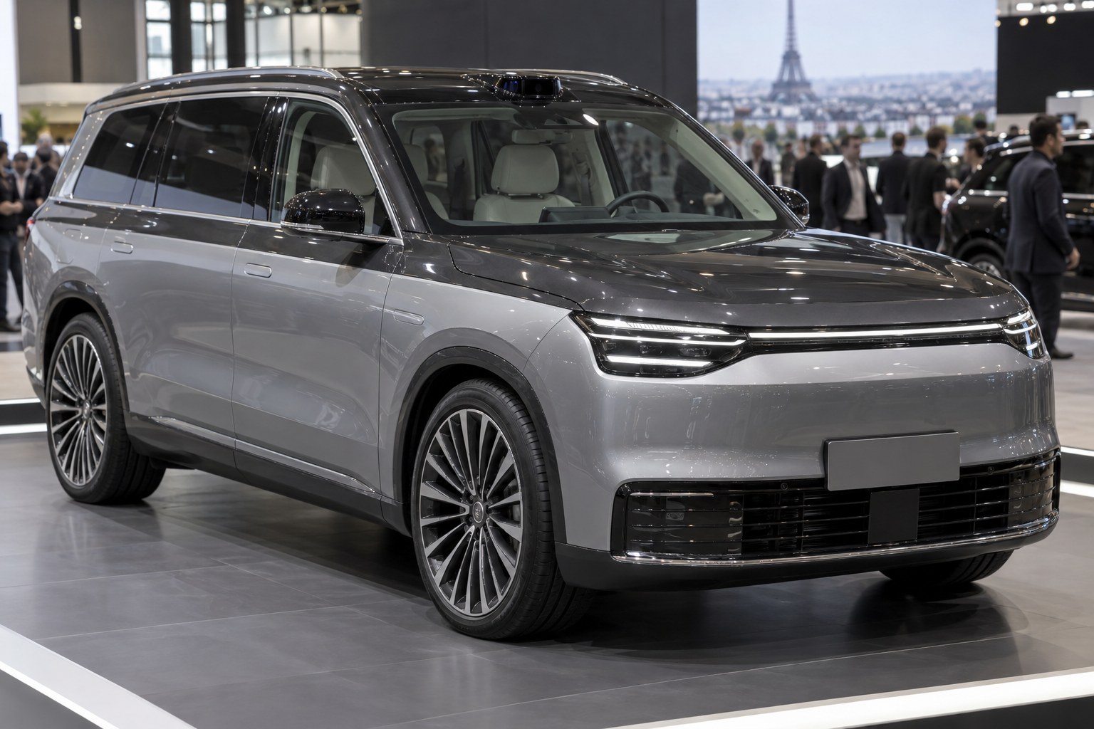 Leapmotor D19: zeszits vlaggenschip met tot 300 km elektrisch bereik, getoond in Parijs