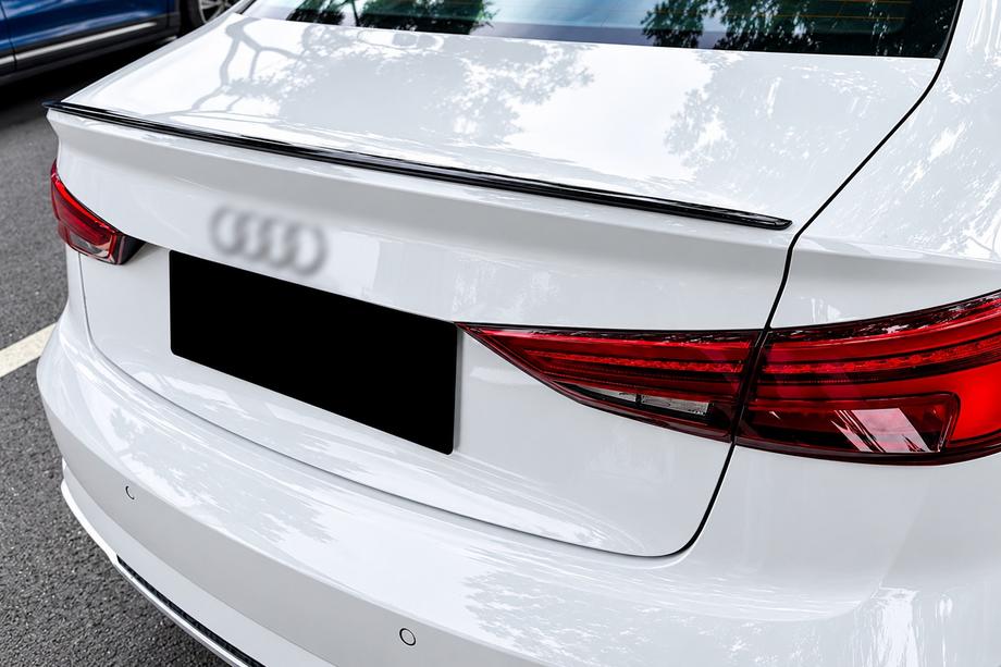 Audi A3 2012–2020 S-Style spoiler (voor SD, hoogglans zwart) Foto 1