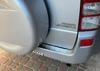 Suzuki Grand Vitara 2005–2017 Achterbumperbeschermlijst Carmos (RVS) foto 4