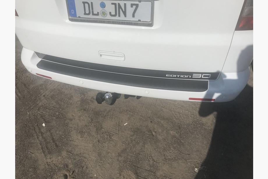 Volkswagen T5 2010–2015 Achterbumperbeschermer met opstaande rand (ABS-kunststof) Glanz Foto 3