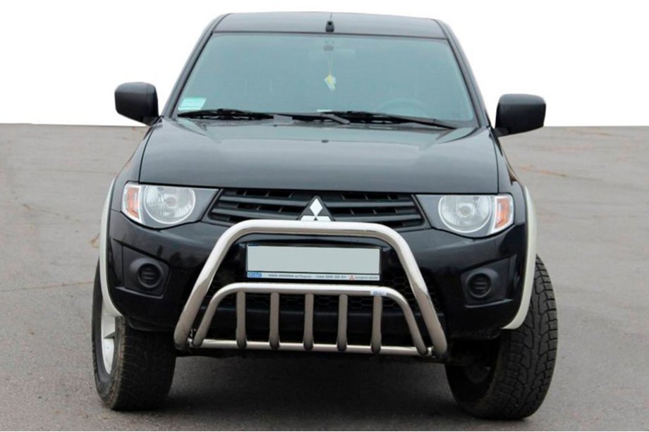 Mitsubishi L200 2006–2015 Bullbar (RVS) Image