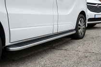 Renault Trafic 2015– Side steps Tayga Grey (2 stuks, aluminium) foto 1