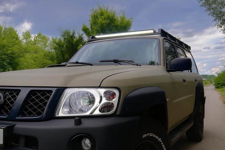 Nissan Patrol Y61 1997–2011 Chroom koplampcovers (2001-2004, 2 st.) Image