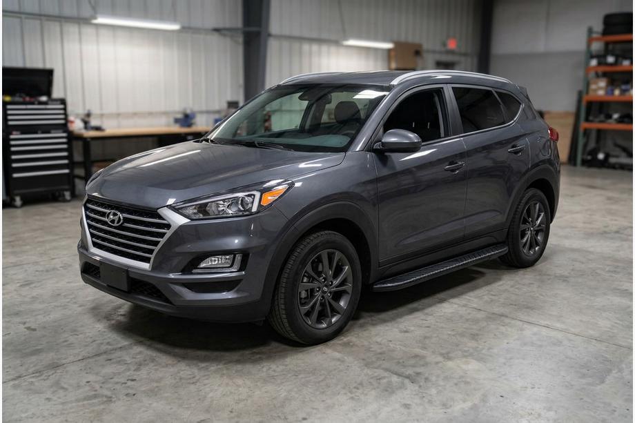 Hyundai Tucson TL 2016–2021 Bosphorus Black side steps (2 st., aluminium) Image