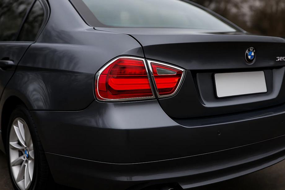 BMW 3-serie E90/E91 2005–2011 Achterlicht afdekkappen (2 stuks, kunststof) Image