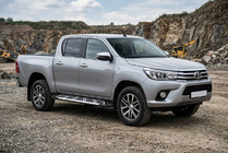 Toyota Hilux 2015– Sunrise side steps (2 stuks, aluminium) foto 1