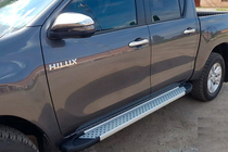 Toyota Hilux 2015– Side steps Allmond Grey (2 stuks, aluminium) foto 9