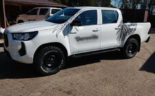Toyota Hilux 2015– Allmond Black zijtreden (2 st., aluminium) foto 3