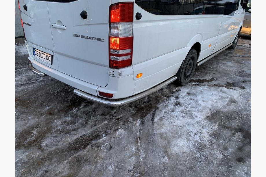 Mercedes Sprinter W906 2006–2018 Schuin geplaatste zijbuizen achter het achterwiel (2 st., RVS) Kort Foto 9