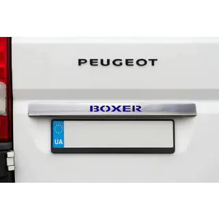 Chroom sierstrip boven kenteken met blauwe LED (RVS) foto 1