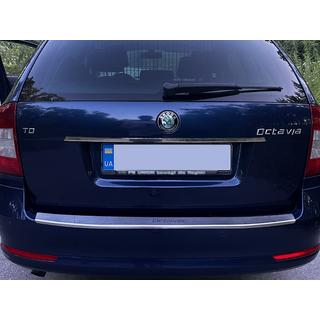 Chromen sierlijst boven kenteken Carmos (RVS) Skoda Octavia II A5 2010–2013 foto 2