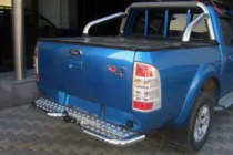 Ford Ranger 2007–2011 Achterhoeken AK003 (2 stuks, RVS) foto 2